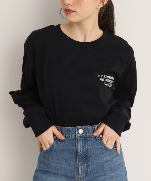 SHOO・LA・RUE（シューラルー）の「◆色違いで揃えておきたい！長袖プリントTシャツ（Tシャツ/カットソー・レディース・オフホワイト/チャコール/ホワイト系3/ホワイト系6/ホワイト系7/ブラック系3/パープル系1/ライトグリーン・04/03/02）」の5枚目の写真