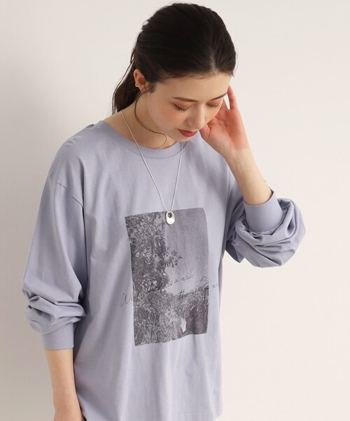 SHOO・LA・RUE（シューラルー）の「◆色違いで揃えておきたい！長袖プリントTシャツ（Tシャツ/カットソー・レディース・オフホワイト/チャコール/ホワイト系3/ホワイト系6/ホワイト系7/ブラック系3/パープル系1/ライトグリーン・04/03/02）」の8枚目の写真