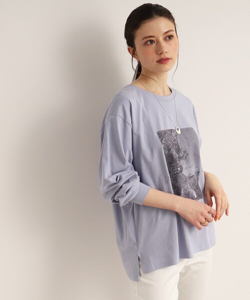 SHOO・LA・RUE（シューラルー）の「◆色違いで揃えておきたい！長袖プリントTシャツ（Tシャツ/カットソー・レディース・オフホワイト/チャコール/ホワイト系3/ホワイト系6/ホワイト系7/ブラック系3/パープル系1/ライトグリーン・04/03/02）」の11枚目の写真