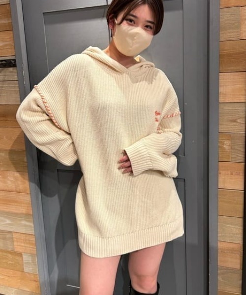 RODEO CROWNS WIDE BOWL（ロデオクラウンズワイドボウル）の「バルーンスリーブニットフーディー（パーカー・レディース・アイボリー/サックスブルー/ブラック・FREE）」の20枚目の写真