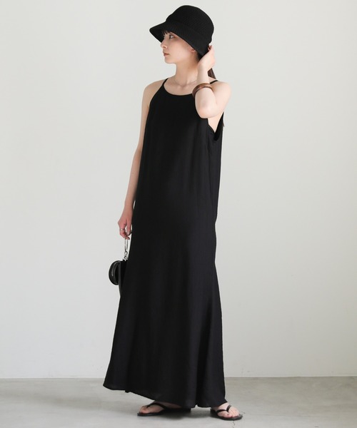 select MOCA（セレクトモカ）の「アメリカンスリーブロングキャミワンピース（ワンピース・レディース・ブラック/ライトカーキ・FREE）」の5枚目の写真