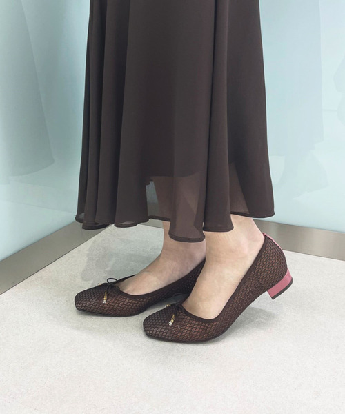 Bridget Birkin(ブリジットバーキン)の「【Bridget Birkin】アミメッシュリボンパンプス(531018)(パンプス・レディース・ホワイト/ブラック/ベージュ/ブラウン・23/24/22.5/24.5/23.5)」の3枚目の写真
