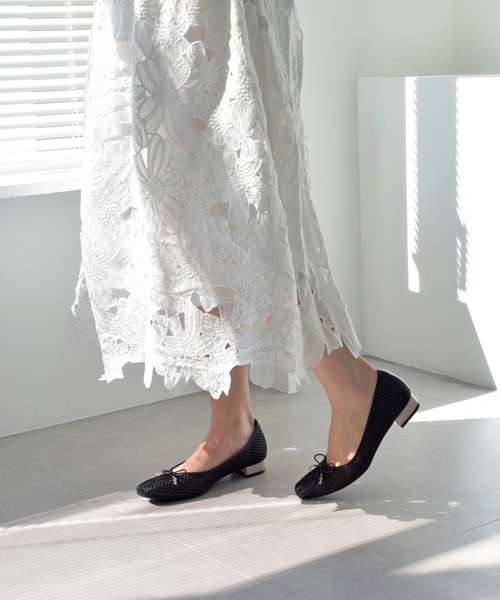 Bridget Birkin(ブリジットバーキン)の「【Bridget Birkin】アミメッシュリボンパンプス(531018)(パンプス・レディース・ホワイト/ブラック/ベージュ/ブラウン・23/24/22.5/24.5/23.5)」の1枚目の写真