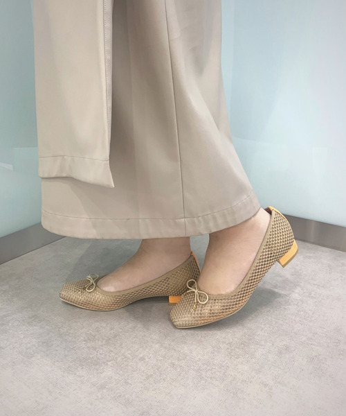 Bridget Birkin(ブリジットバーキン)の「【Bridget Birkin】アミメッシュリボンパンプス(531018)(パンプス・レディース・ホワイト/ブラック/ベージュ/ブラウン・23/24/22.5/24.5/23.5)」の9枚目の写真