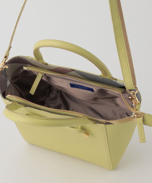 BLUE LABEL CRESTBRIDGE（ブルーレーベルクレストブリッジ）の「リボン