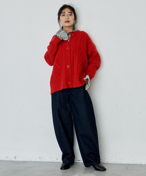 Libra Cue（リブラ キュー）の「バレルシルエットカーブデニムパンツ（デニムパンツ・レディース・ネイビー/ライトブルー/ホワイト・1/2）」の4枚目の写真