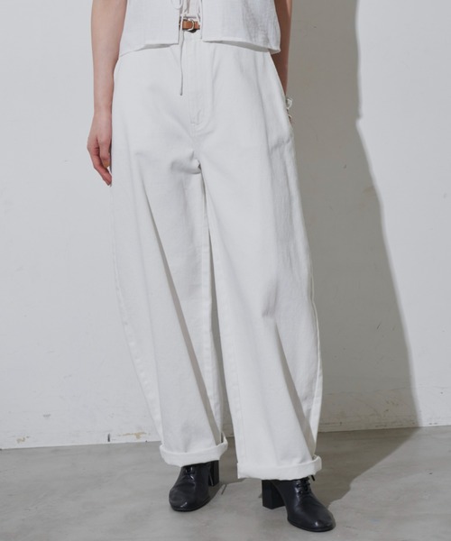 Libra Cue（リブラ キュー）の「バレルシルエットカーブデニムパンツ（デニムパンツ・レディース・ネイビー/ライトブルー/ホワイト・1/2）」の6枚目の写真