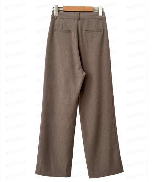 BEIDELLI（ベイデリー）の「[BELLIDE MADE] リボンハイウエストストレートスラックスパンツ（スラックス・レディース・モカ・SMALL/MEDIUM）」の13枚目の写真