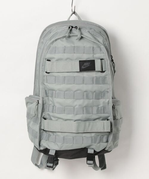 NIKE（ナイキ）の「【NIKE】RPMバックパック（バックパック/リュック・レディース・ブラック/グリーン・FREE）」の2枚目の写真
