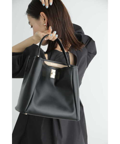 JILL STUART(ジルスチュアート)の「2Wayワークトートバッグ(トートバッグ・レディース・ブラック/ベージュ・フリ-)」の12枚目の写真