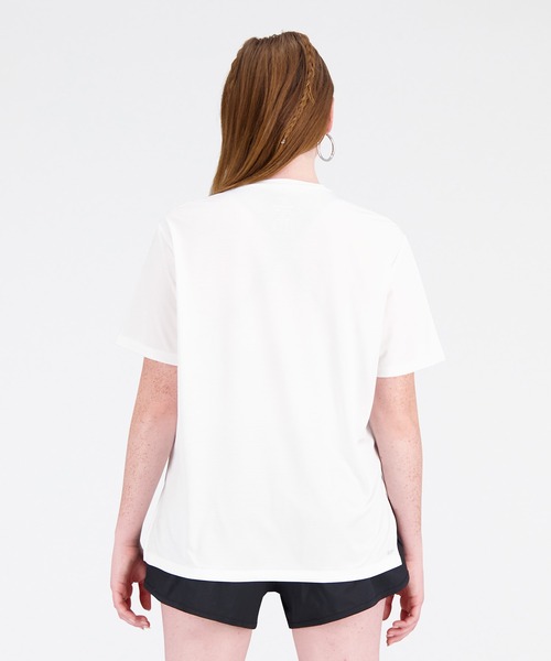 NEW BALANCE(ニューバランス)の「Relentless グラフィック オーバーサイズショートスリーブTシャツ(Tシャツ/カットソー・レディース・ホワイト/ピンクベージュ/ブラック・X-LARGE/SMALL/MEDIUM/LARGE)」の9枚目の写真