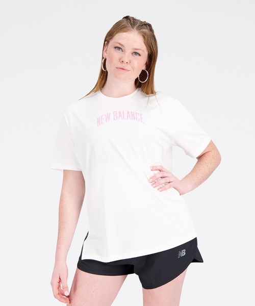 NEW BALANCE(ニューバランス)の「Relentless グラフィック オーバーサイズショートスリーブTシャツ(Tシャツ/カットソー・レディース・ホワイト/ピンクベージュ/ブラック・X-LARGE/SMALL/MEDIUM/LARGE)」の11枚目の写真