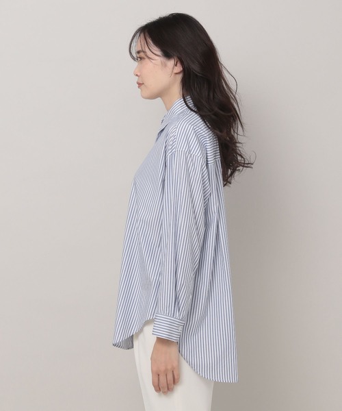 Elura（エルーラ）の「アイロンいらずレギュラーシャツ（シャツ/ブラウス・レディース・ホワイト系その他5/ネイビー/ホワイト・LARGE/MEDIUM/SMALL）」の13枚目の写真