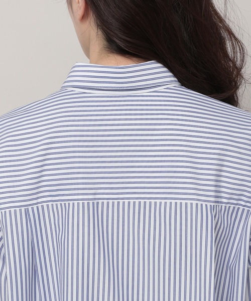 Elura（エルーラ）の「アイロンいらずレギュラーシャツ（シャツ/ブラウス・レディース・ホワイト系その他5/ネイビー/ホワイト・LARGE/MEDIUM/SMALL）」の16枚目の写真