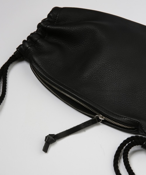 20/80(テゥエンティーエイティー)の「【20/80】トゥエンティーエイティー/ COW LEATHER DRAWSTRING SHOULDER BAG WITH ZIP(ショルダーバッグ・レディース・ブラック/グレー・FREE)」の5枚目の写真