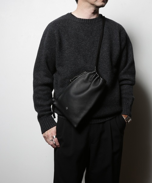 20/80(テゥエンティーエイティー)の「【20/80】トゥエンティーエイティー/ COW LEATHER DRAWSTRING SHOULDER BAG WITH ZIP(ショルダーバッグ・レディース・ブラック/グレー・FREE)」の8枚目の写真