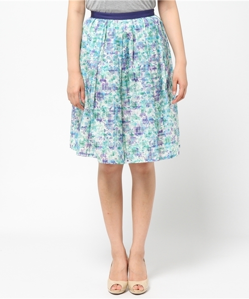 La TOTALITE（ラトータリテ）の「フラワーチェックギャザースカート。（スカート・レディース・ブルー系その他/レッド・38/36）」の3枚目の写真