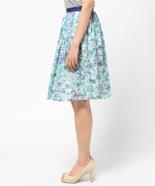 La TOTALITE（ラトータリテ）の「フラワーチェックギャザースカート。（スカート・レディース・ブルー系その他/レッド・38/36）」の4枚目の写真