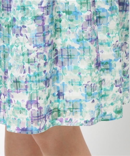 La TOTALITE（ラトータリテ）の「フラワーチェックギャザースカート。（スカート・レディース・ブルー系その他/レッド・38/36）」の8枚目の写真