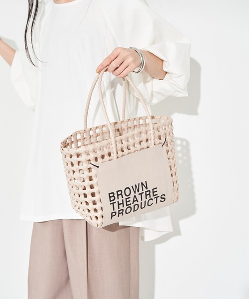 BROWN THEATRE PRODUCTS（ブラウンシアタープロダクツ）の「【BROWN THEATRE PRODUCTS】ロゴラベルバスケットバッグ（かごバッグ・レディース・ブラック/ホワイト/ベージュ系その他・FREE）」の5枚目の写真