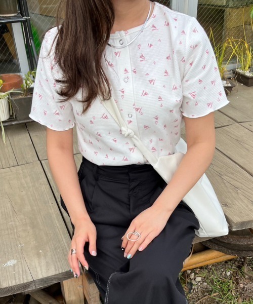 nemne store(ネンネストア)の「【低身長用サイズあり】前後2way総柄サーマルカーディガン(カーディガン/ボレロ・レディース・アイボリー/オフホワイト/ブルー・SMALL/MEDIUM)」の4枚目の写真