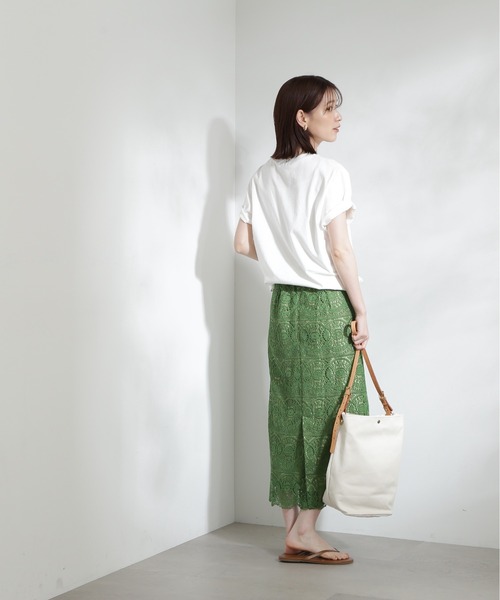 N.(N. Natural Beauty Basic)(エヌエヌナチュラルビューティーベーシック)の「◆レトロ風ポップロゴTシャツ(Tシャツ/カットソー・レディース・チャコール/オフホワイト/サーモンピンク・MEDIUM)」の6枚目の写真
