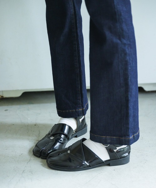 Birthday room（バースデイルーム）の「前ポケット付きデニムパンツ（デニムパンツ・レディース・ネイビー・SMALL/MEDIUM/LARGE）」の15枚目の写真