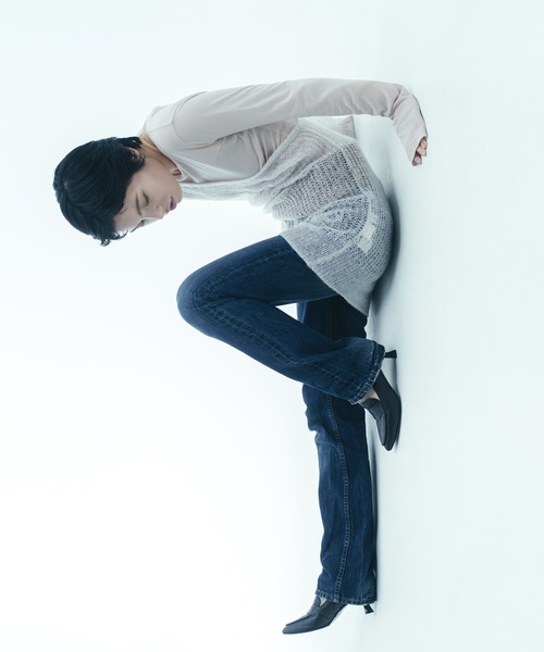 Charles Chaton(シャルルシャトン)の「sheer cut トップス(Tシャツ/カットソー・レディース・グレー/ピンク/サックスブルー/ブラック・FREE)」の11枚目の写真