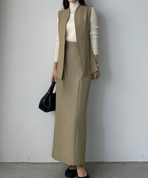 Louere（ルエレ）の「ベスト＋ハイウエストペンシルスカート