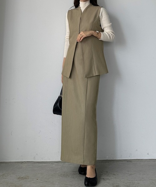 Louere（ルエレ）の「ベスト＋ハイウエストペンシルスカートセットアップ（セットアップ・レディース・ブラック/ダークグレー/ライトベージュ・MEDIUM/X-LARGE/SMALL/LARGE）」の12枚目の写真