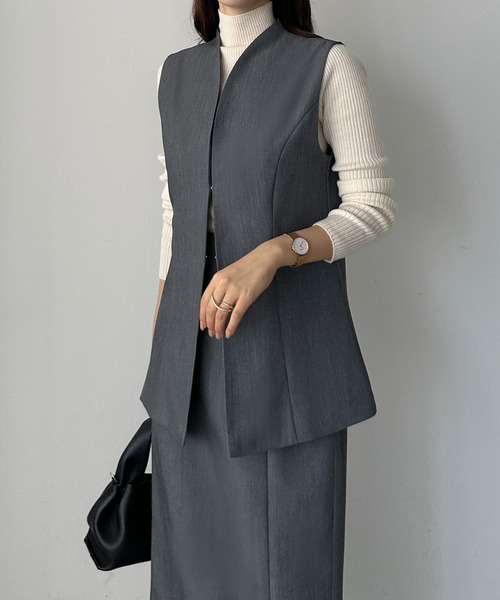 Louere（ルエレ）の「ベスト＋ハイウエストペンシルスカートセットアップ（セットアップ・レディース・ブラック/ダークグレー/ライトベージュ・MEDIUM/X-LARGE/SMALL/LARGE）」の14枚目の写真