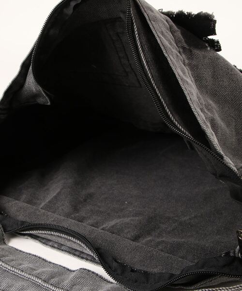 SPINNS（スピンズ）の「クロスデニムショルダーバッグ（ショルダーバッグ・レディース・ブラック/ブルー・ONESIZE）」の5枚目の写真