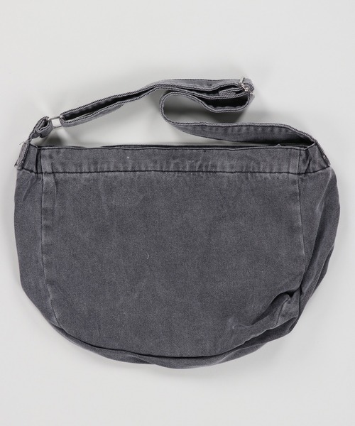 SPINNS（スピンズ）の「クロスデニムショルダーバッグ（ショルダーバッグ・レディース・ブラック/ブルー・ONESIZE）」の6枚目の写真