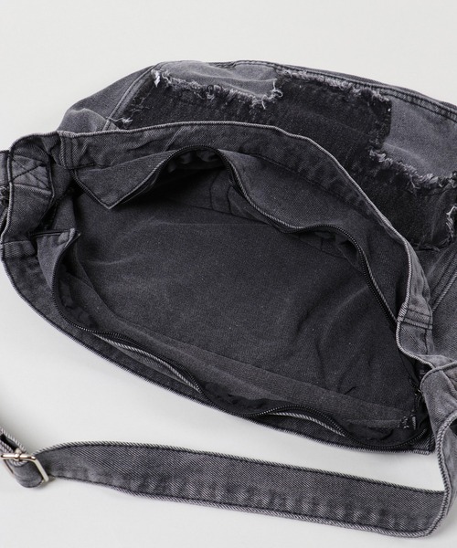 SPINNS（スピンズ）の「クロスデニムショルダーバッグ（ショルダーバッグ・レディース・ブラック/ブルー・ONESIZE）」の10枚目の写真