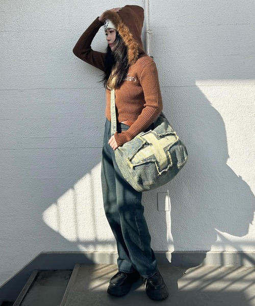 SPINNS（スピンズ）の「クロスデニムショルダーバッグ（ショルダーバッグ・レディース・ブラック/ブルー・ONESIZE）」の20枚目の写真