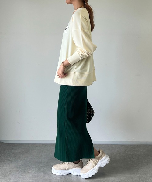 un dix cors（アンディコール）の「前後2WAYフロッキーロゴ裏毛トップス（スウェット・レディース・ネイビー/アイボリー/チャコールグレー・FREE）」の10枚目の写真