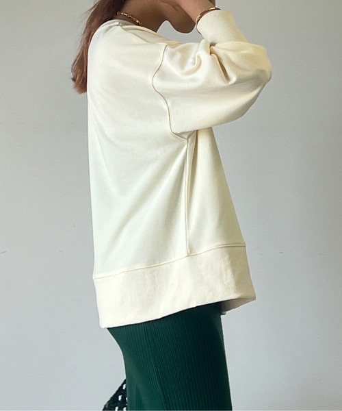 un dix cors（アンディコール）の「前後2WAYフロッキーロゴ裏毛トップス（スウェット・レディース・ネイビー/アイボリー/チャコールグレー・FREE）」の5枚目の写真