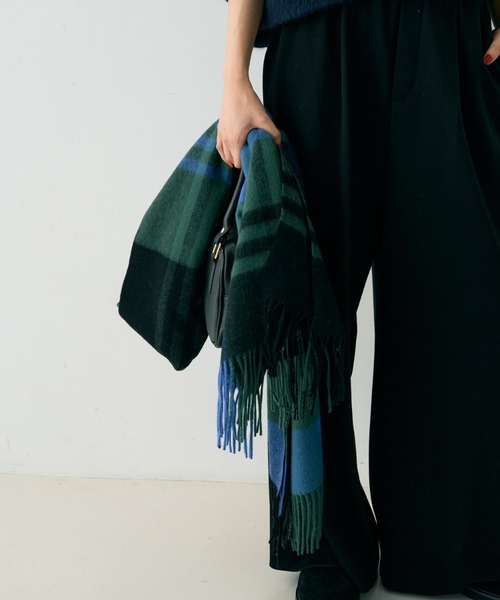 TWEED MILL(ツイードミル)の「【追加2】【TWEEDMILL/ツイードミル】大判ストールチェック(ストール/ショール・レディース・ブルー/ブラック/パープル/ベージュ/グレー/グリーン/ダークグリーン・フリー)」の19枚目の写真