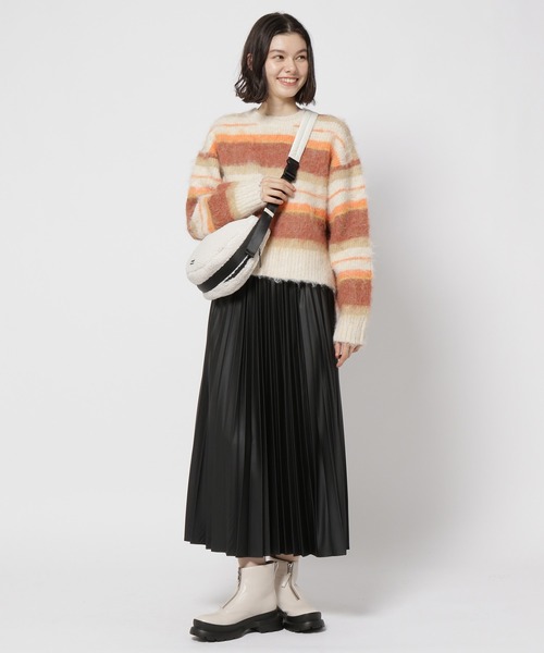 niko and...（ニコアンド）の「オリジナルボア月型ショルダーバッグ（ショルダーバッグ・レディース・グリーン/アイボリー/ベージュ・0）」の20枚目の写真