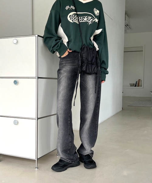 by muni:r（バイ ムニール）の「ウォッシュワイドデニムパンツ（デニムパンツ・レディース・ブラック/ブルー・MEDIUM/SMALL）」の4枚目の写真