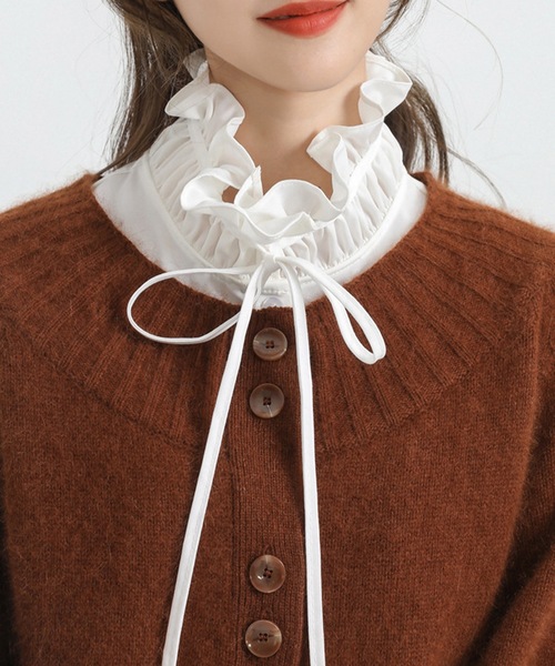 Felt-Maglietta(フェルトマリエッタ)の「フリルネックリボン付き付け襟(付け襟・レディース・ブラック/オフホワイト・FREE)」の2枚目の写真