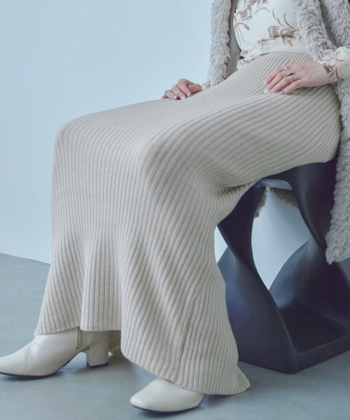 Fashion Letter(ファッションレター)の「ニットプリーツ ナローロングスカート(スカート・レディース・ブラック/ブルー/チャコール/ベージュ・M)」の12枚目の写真