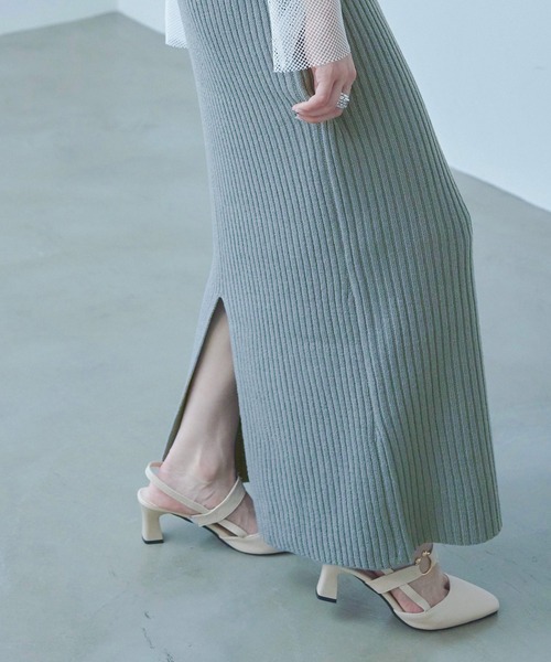 Fashion Letter(ファッションレター)の「ニットプリーツ ナローロングスカート(スカート・レディース・ブラック/ブルー/チャコール/ベージュ・M)」の18枚目の写真