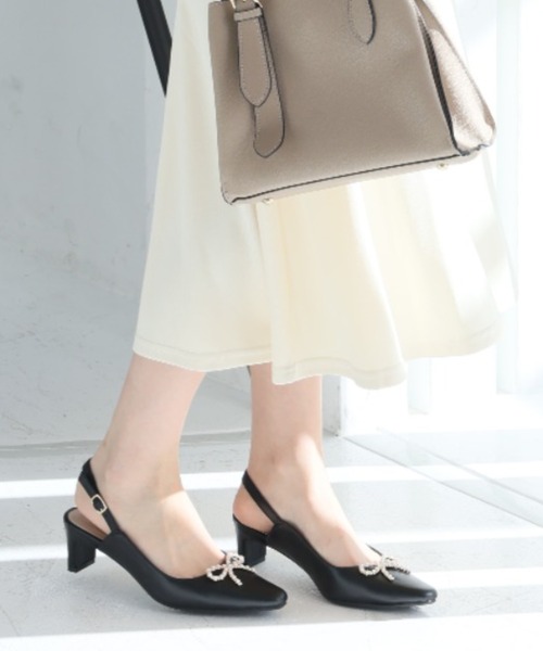 VIVIAN（ヴィヴィアン）の「スリムスクエアトゥパールリボンスリングバックパンプス ZOZOTOWN+オフィシャルサイト限定商品（パンプス・レディース・ブラック/ホワイト・S/M/L/LL）」の11枚目の写真