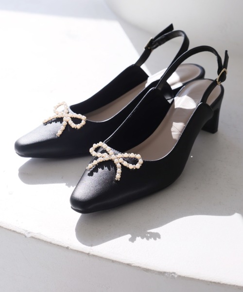 VIVIAN（ヴィヴィアン）の「スリムスクエアトゥパールリボンスリングバックパンプス ZOZOTOWN+オフィシャルサイト限定商品（パンプス・レディース・ブラック/ホワイト・S/M/L/LL）」の3枚目の写真