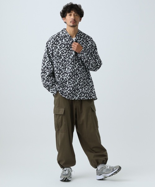 BAYFLOW(ベイフロー)の「アニマルプリントシャツ(シャツ/ブラウス・メンズ・カーキ/オフホワイト/グレー/ベージュ・MEDIUM/LARGE)」の7枚目の写真