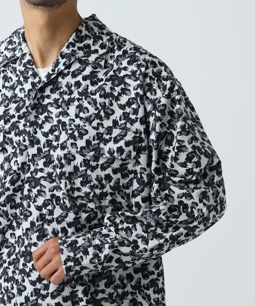 BAYFLOW(ベイフロー)の「アニマルプリントシャツ(シャツ/ブラウス・メンズ・カーキ/オフホワイト/グレー/ベージュ・MEDIUM/LARGE)」の15枚目の写真