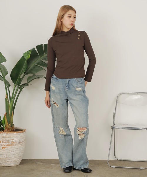 ROOPTOKYO(ループトウキョウ)の「ハートデザインボタン ハイネックカットソー(Tシャツ/カットソー・レディース・ブラウン/ブラック/イエロー/レッド/ライトブラウン/ベージュ/アイボリー/アッシュブラウン・FREE)」の22枚目の写真