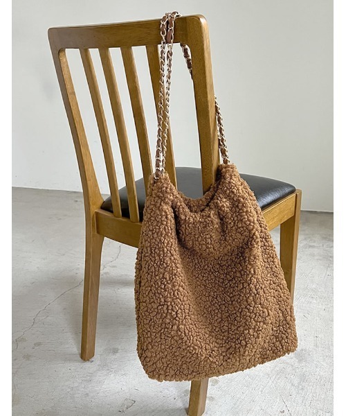 Re:EDIT（リエディ）の「[2点セット]ミニポーチ付テディボアチェーンストラップバッグ（ハンドバッグ・レディース・キャメル/ブラック/ベージュ・FREE）」の16枚目の写真