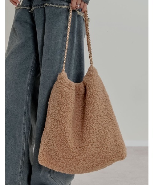 Re:EDIT（リエディ）の「[2点セット]ミニポーチ付テディボアチェーンストラップバッグ（ハンドバッグ・レディース・キャメル/ブラック/ベージュ・FREE）」の13枚目の写真